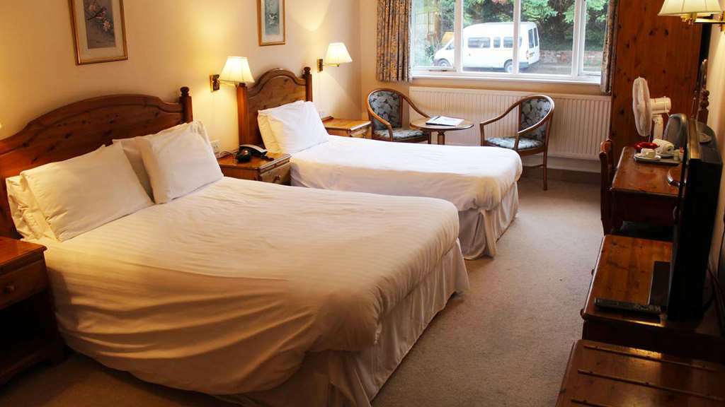 The Northwick Arms Hotel Ившем Номер фото