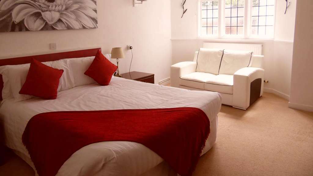The Northwick Arms Hotel Ившем Номер фото