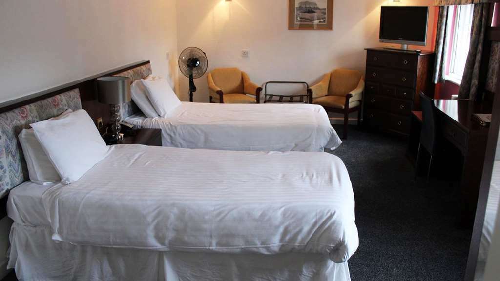 The Northwick Arms Hotel Ившем Номер фото